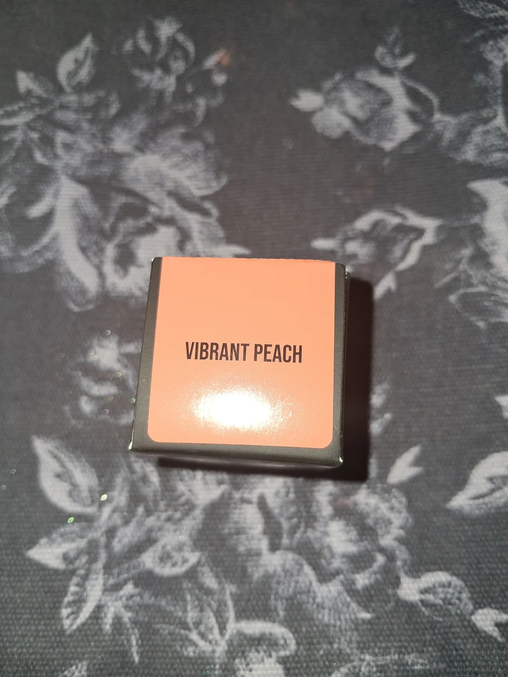 HUDA BEAUTY Easy Bake Shade Shifter - Vibrant Peach